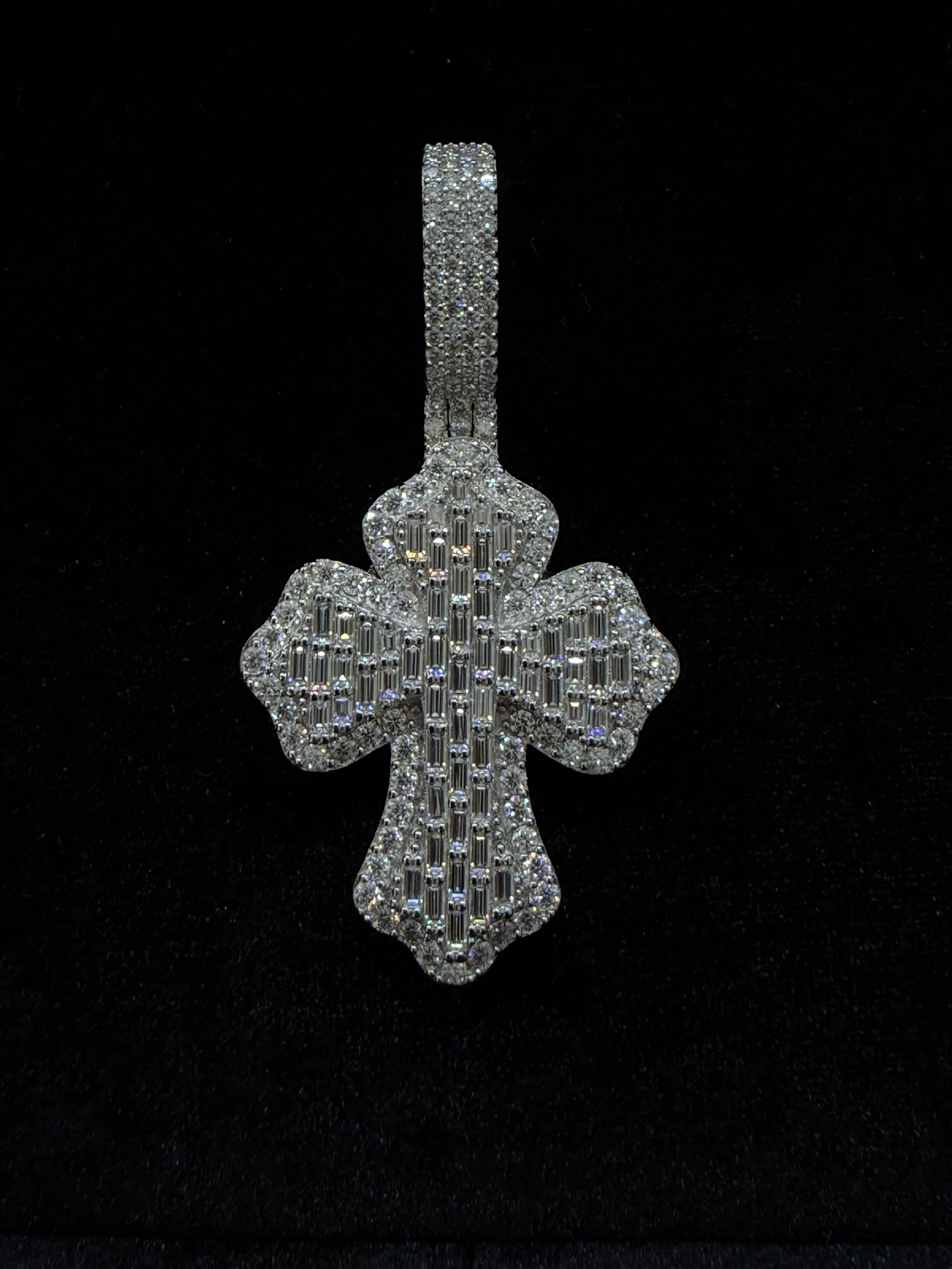 Baguette Cross Pendant (바게트 크로스 펜던트)