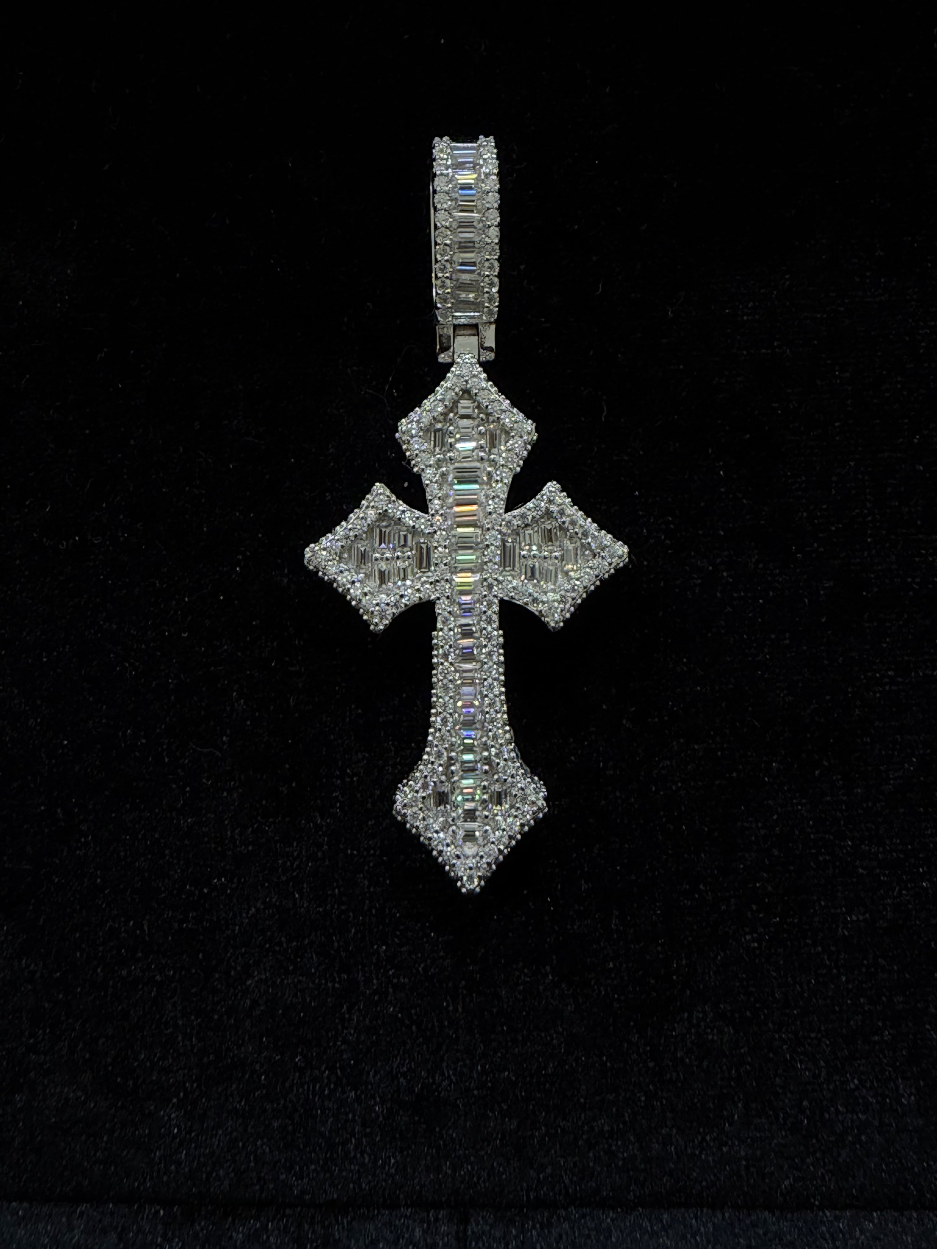 Sword Cross Pendant (소드 크로스 펜던트)