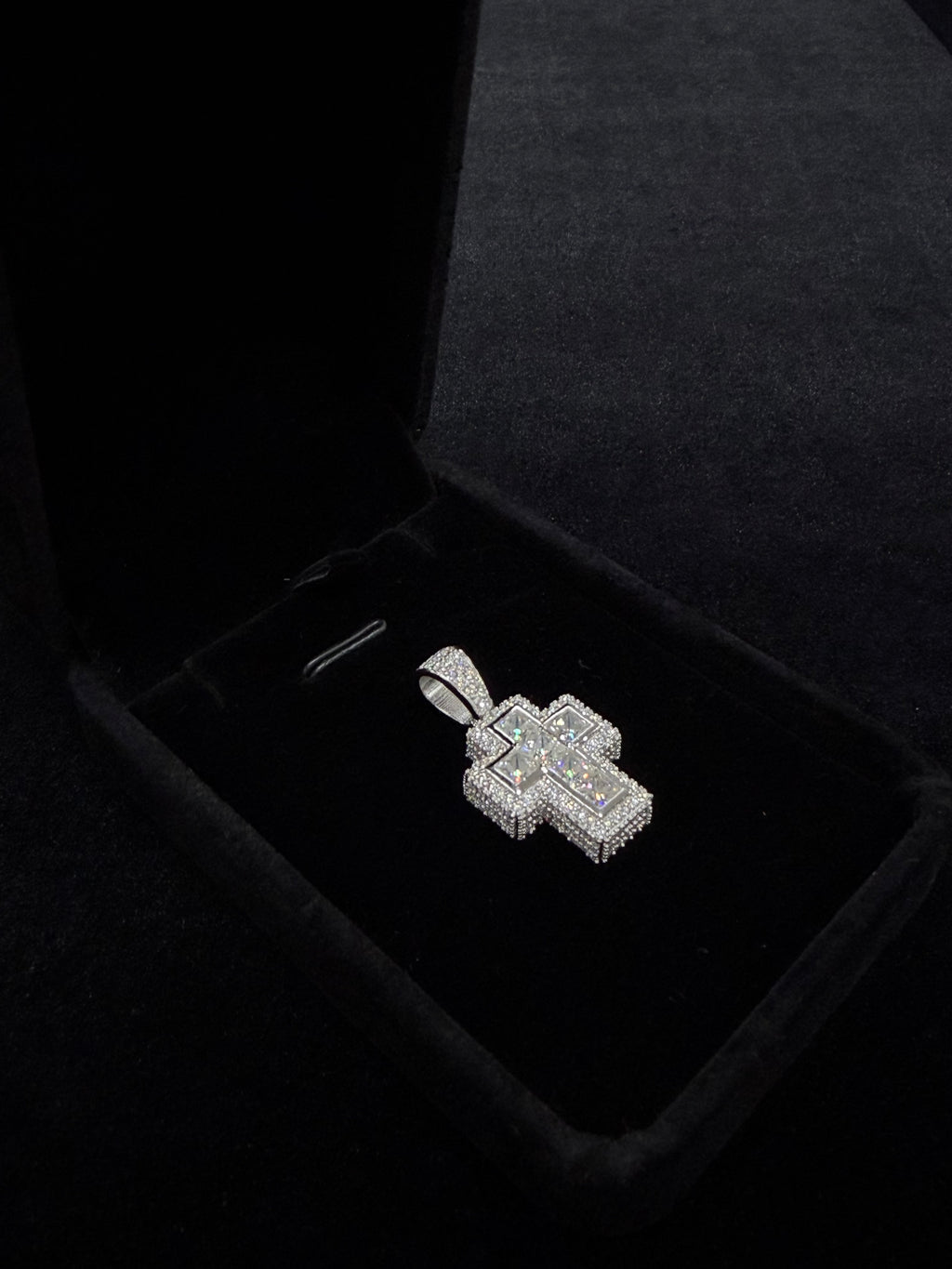 Princess Cross Pendant (프린세스 크로스 펜던트)