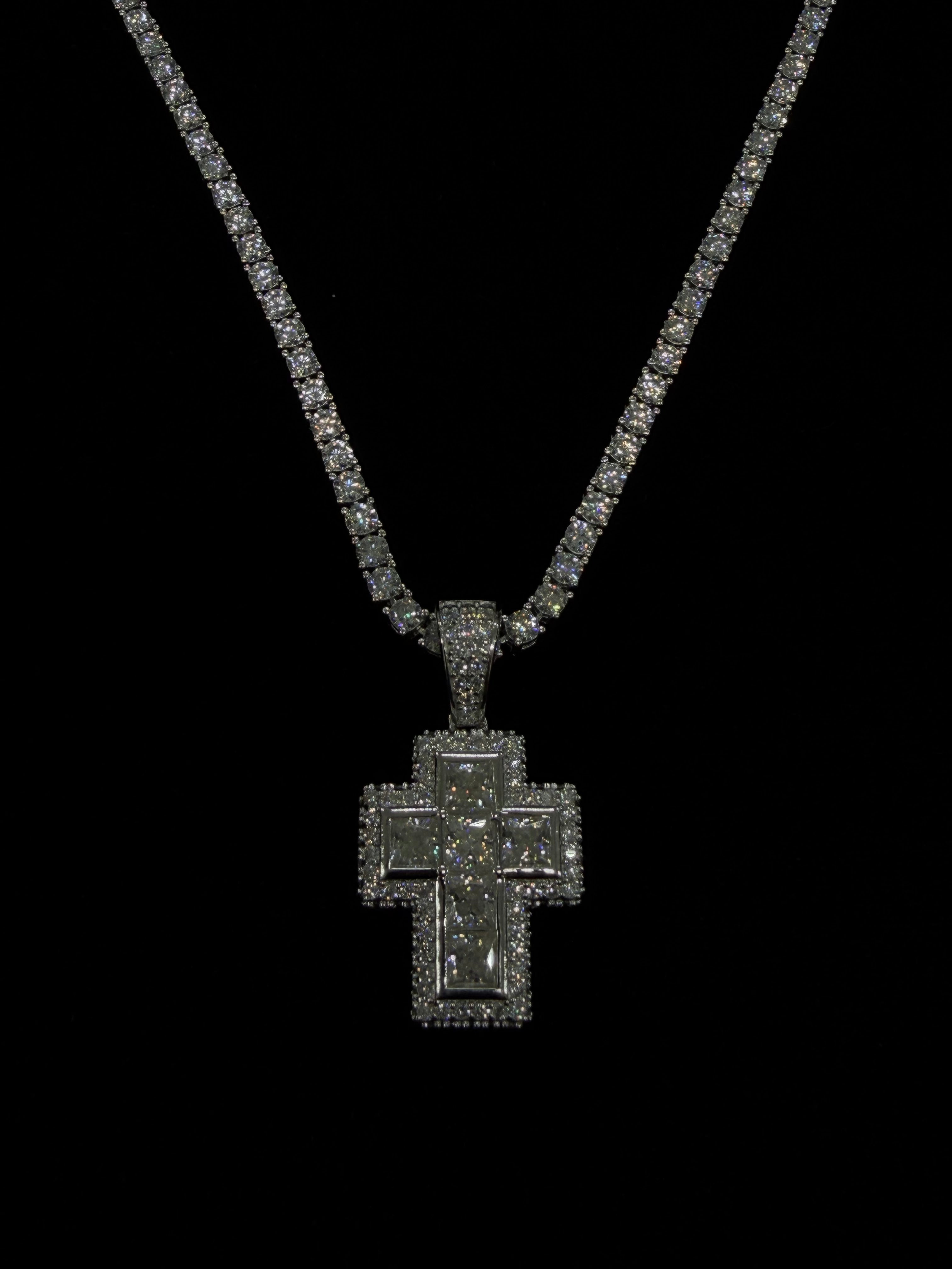 Princess Cross Pendant (프린세스 크로스 펜던트)
