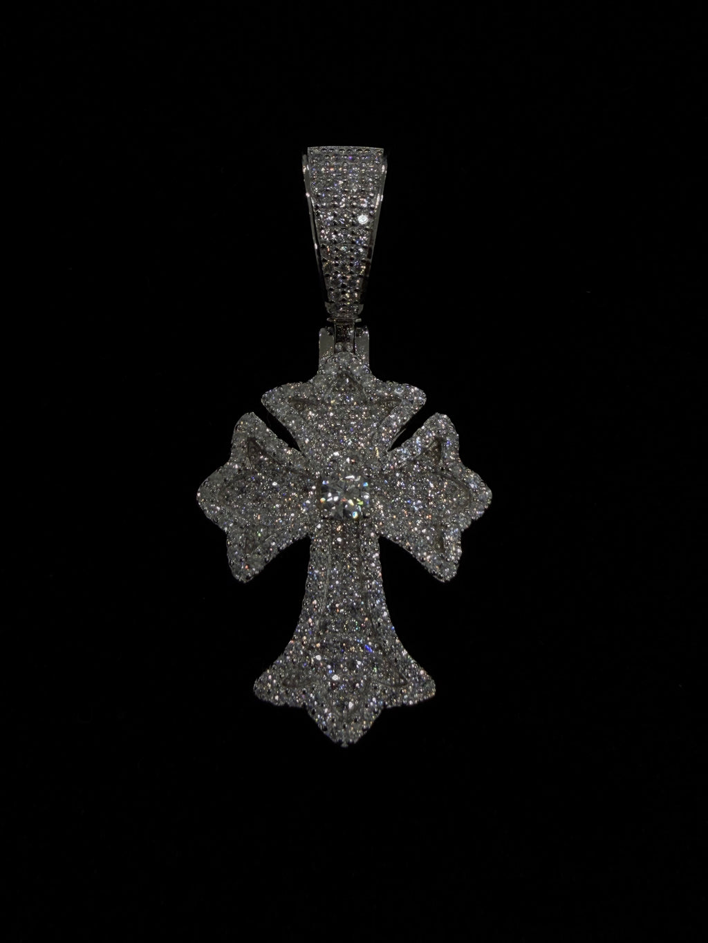 Center Stone Cross Pendant (센터 스톤 크로스 펜던트)