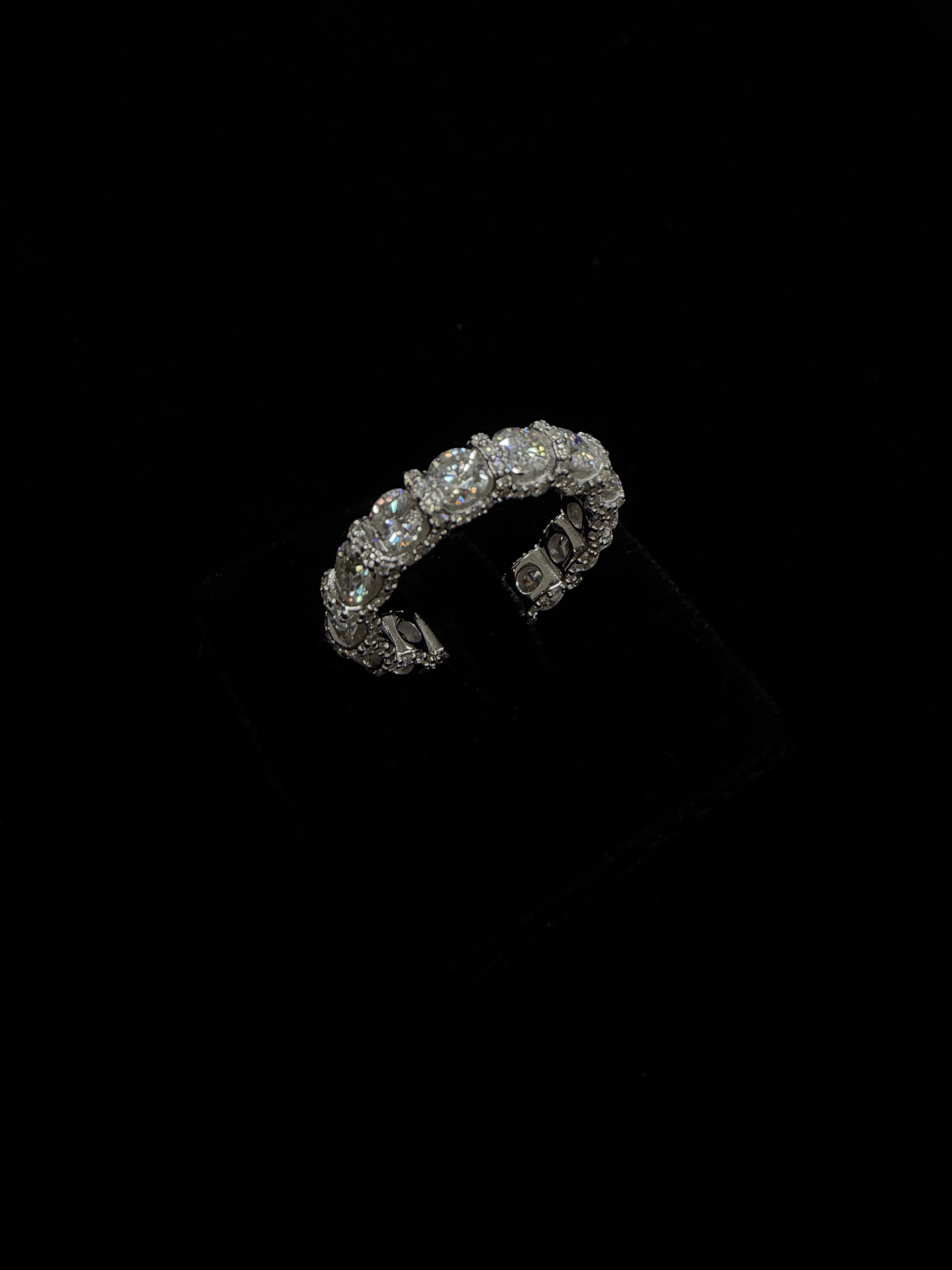 Full iced Eternity Ring (이터니티 링)