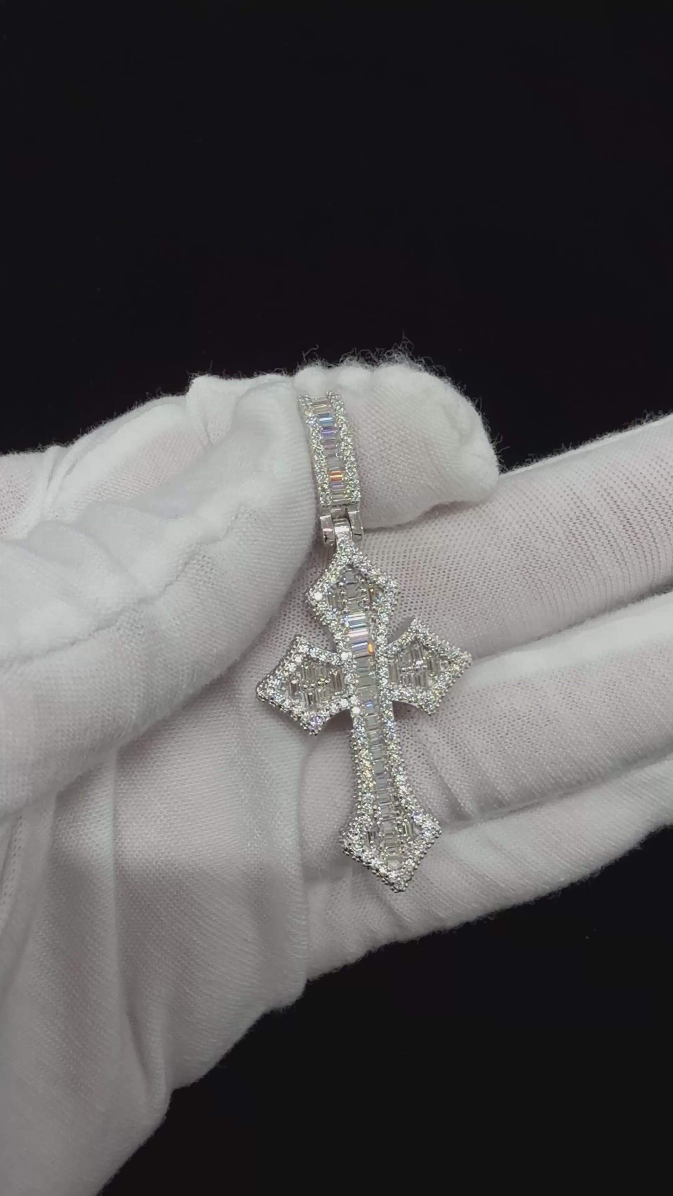 Sword Cross Pendant (소드 크로스 펜던트)